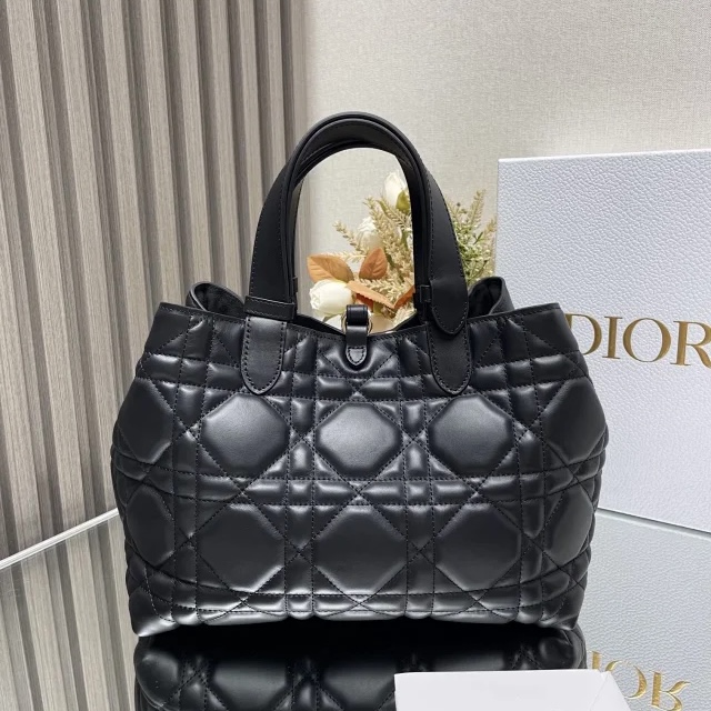 DIOR Medium Dior Toujours Bag Macrocannage Calfskin