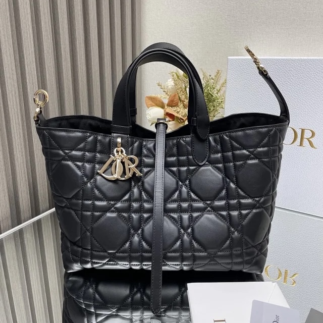 DIOR Medium Dior Toujours Bag Macrocannage Calfskin