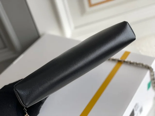 CHANEL 31Bag Nano Calfskin/Lamskin