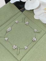 VCA Frivole with full diamonds Series