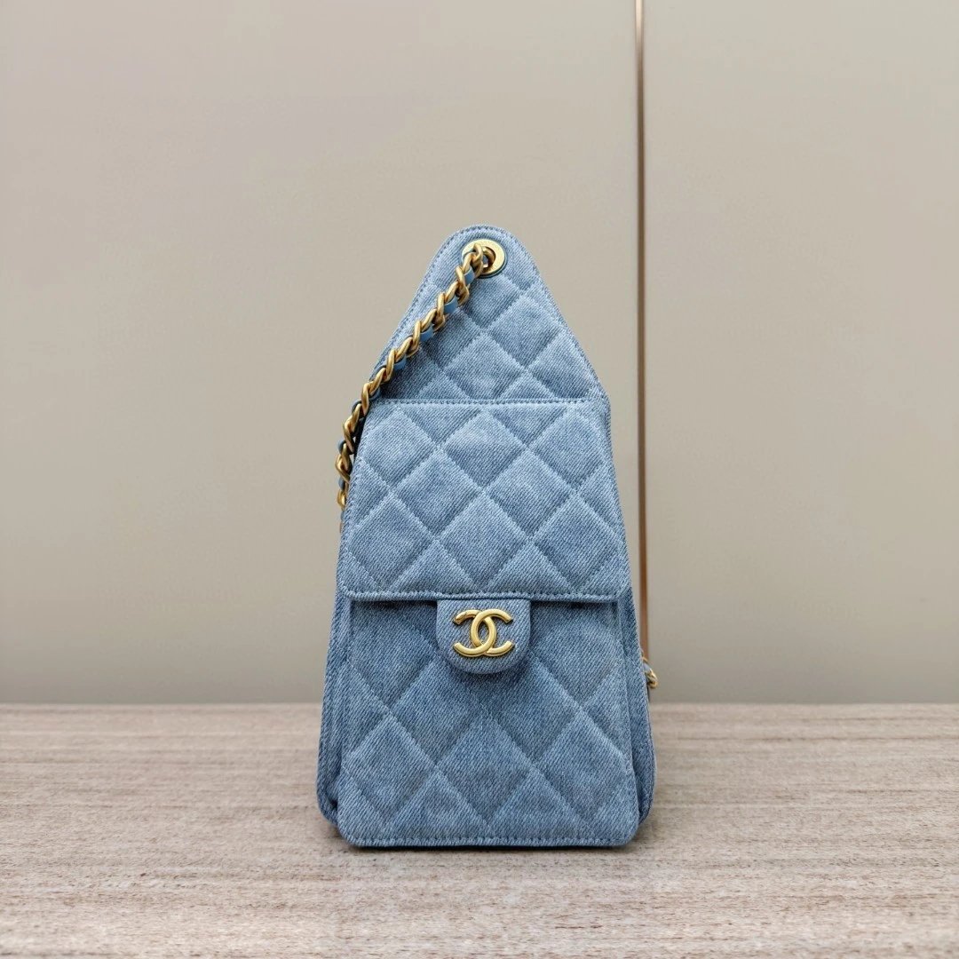 CHANEL 25C Hobo Bag-Denim