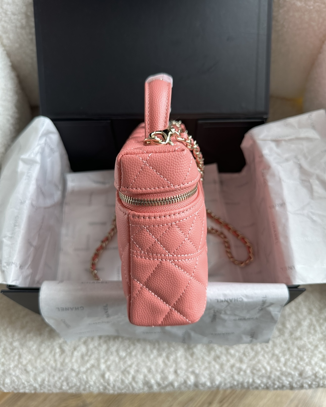 CHANEL 25C Long Vanity with Chain