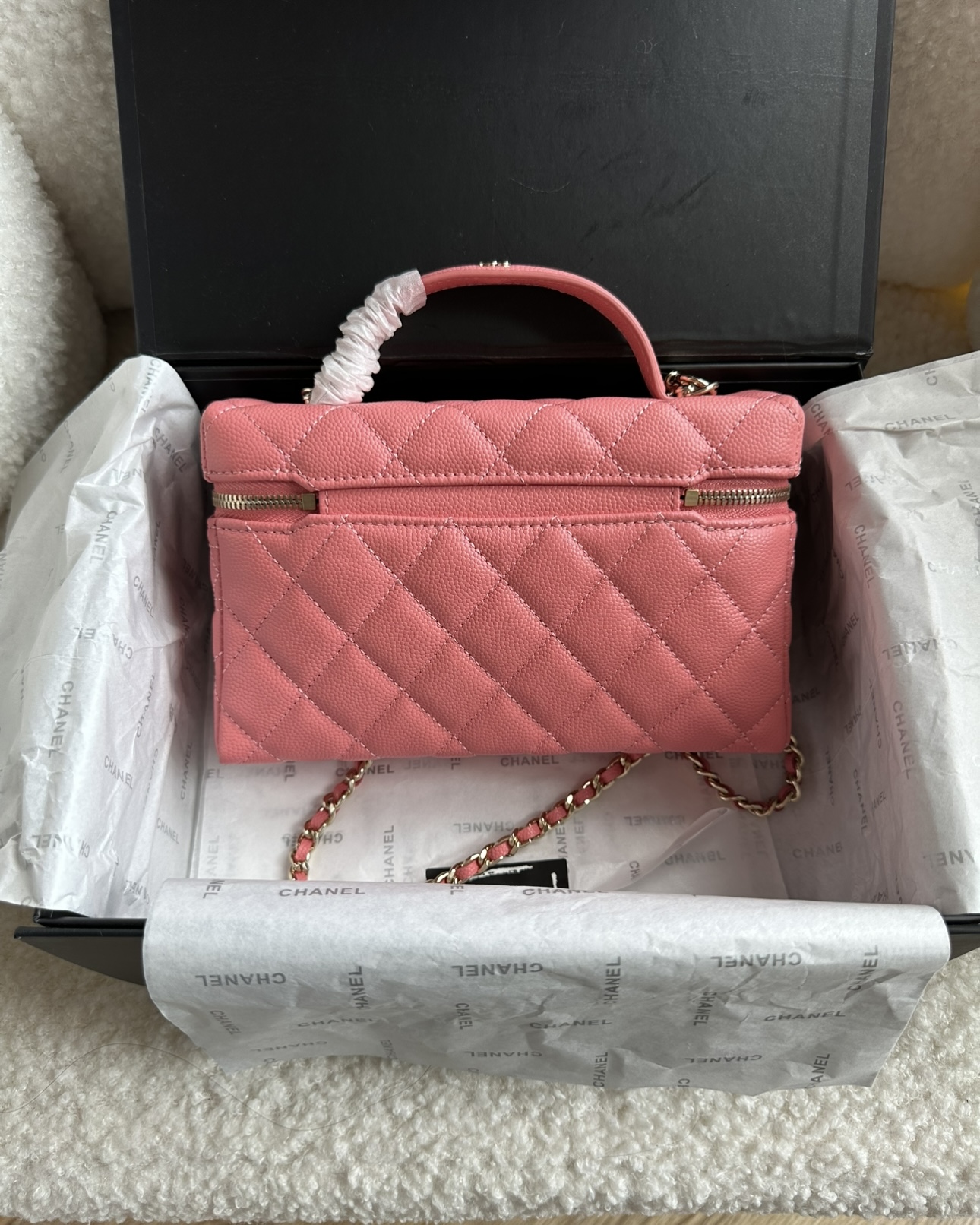 CHANEL 25C Long Vanity with Chain