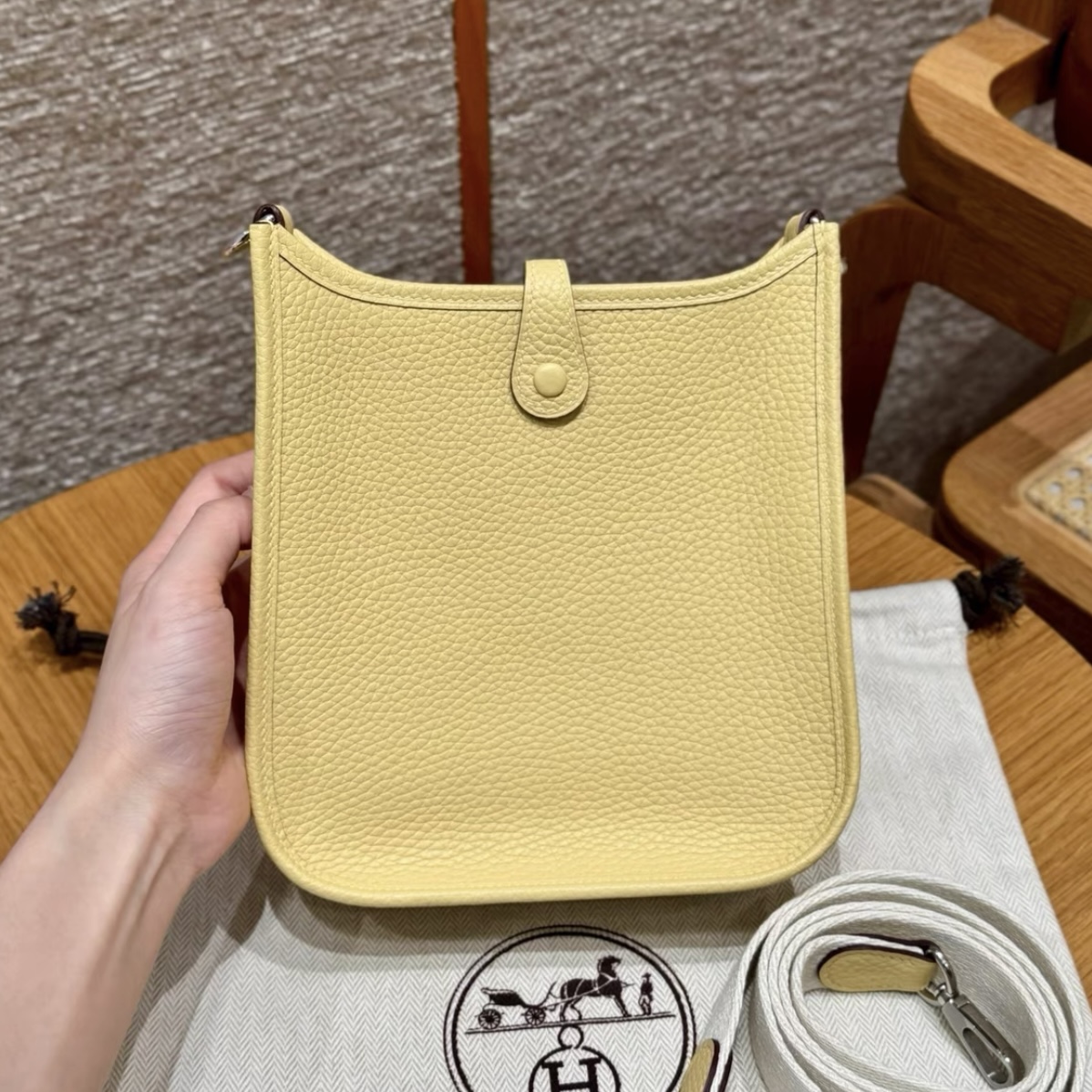 HERMES Evelyne 16 Taurillon