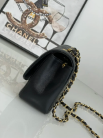 CHANEL vintage Diana lady bag