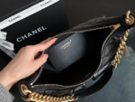CHANEL 25C Flap Bag with Brand Logo Closure