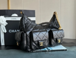 CHANEL 25C Flap Bag with Brand Logo Closure