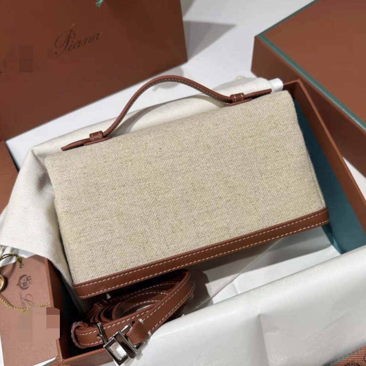Loro Piana ExraPocket L19 Linen