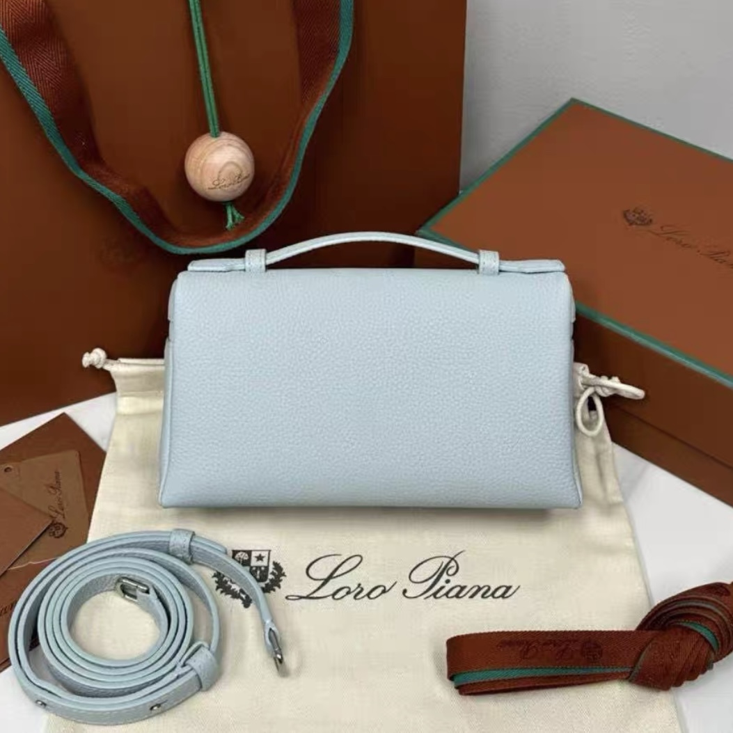 Loro Piana ExraPocket L19 cowhide