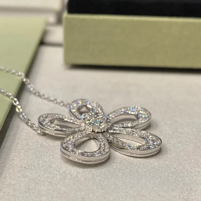 VCA Flowerlace Series