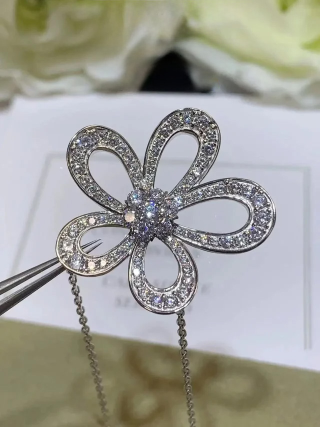 VCA Flowerlace Series