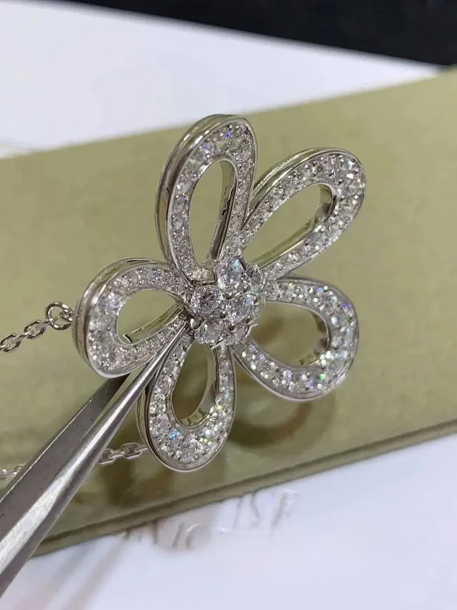 VCA Flowerlace Series