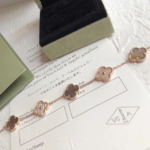 VCA Vintage Alhambra pendant- Grey mother-of-pearl