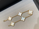 VCA Vintage Alhambra pendant-White mother-of-pearl