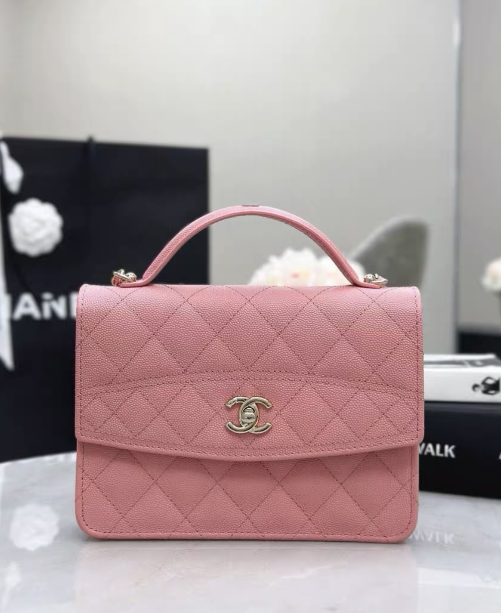 CHANEL 25C Caviar chain backpack