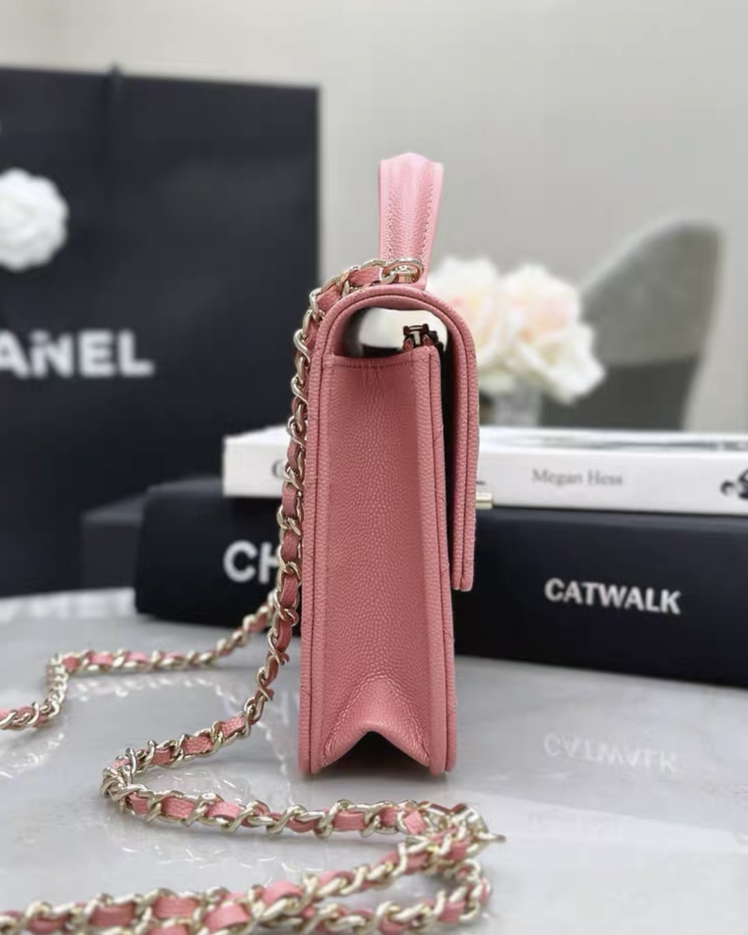 CHANEL 25C Caviar chain backpack
