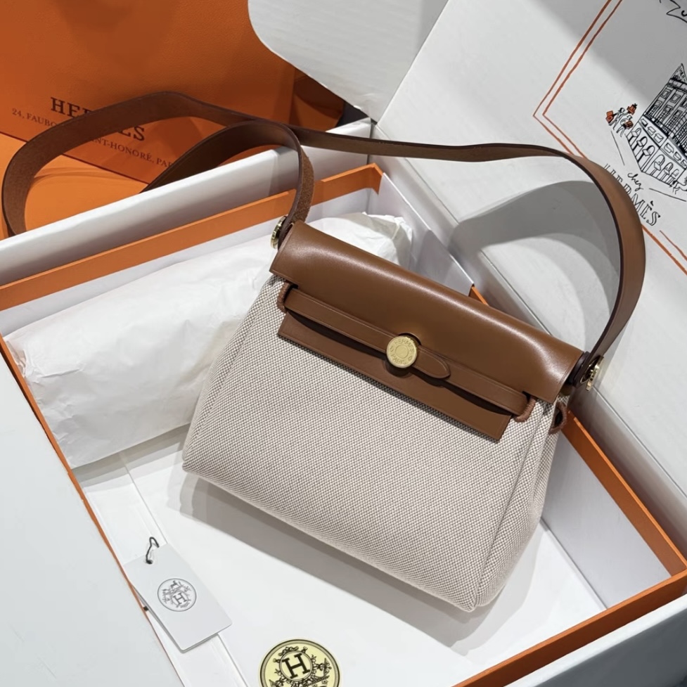 HERMES Bolso Herbag Zip 20