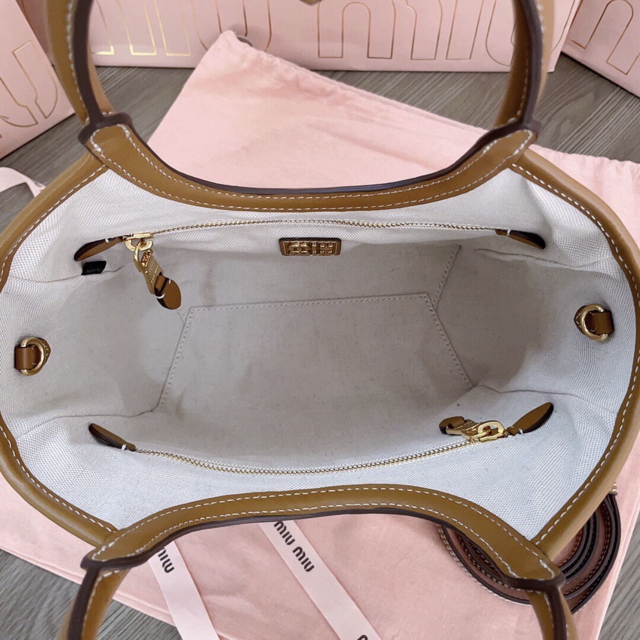 MIUMIU IVY leather bag-23cm