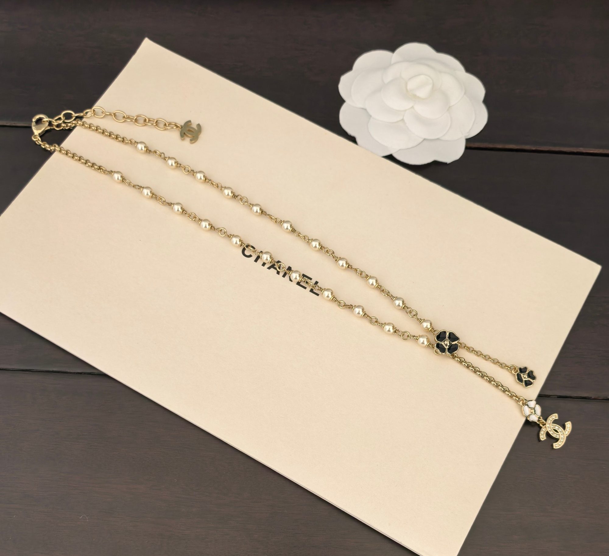 CHANEL Spring-Summer 25P Pendant Necklace