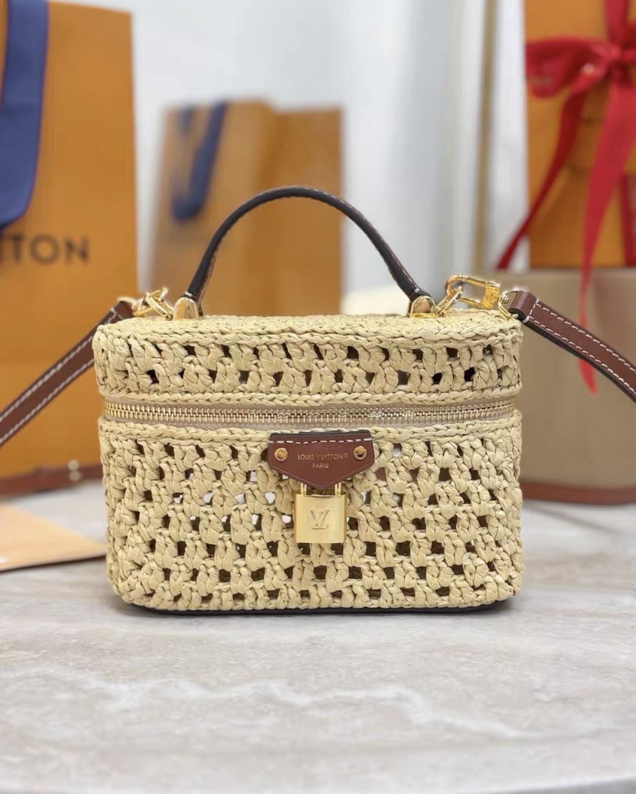 Vanity Chain Pouch-Raffia Collection