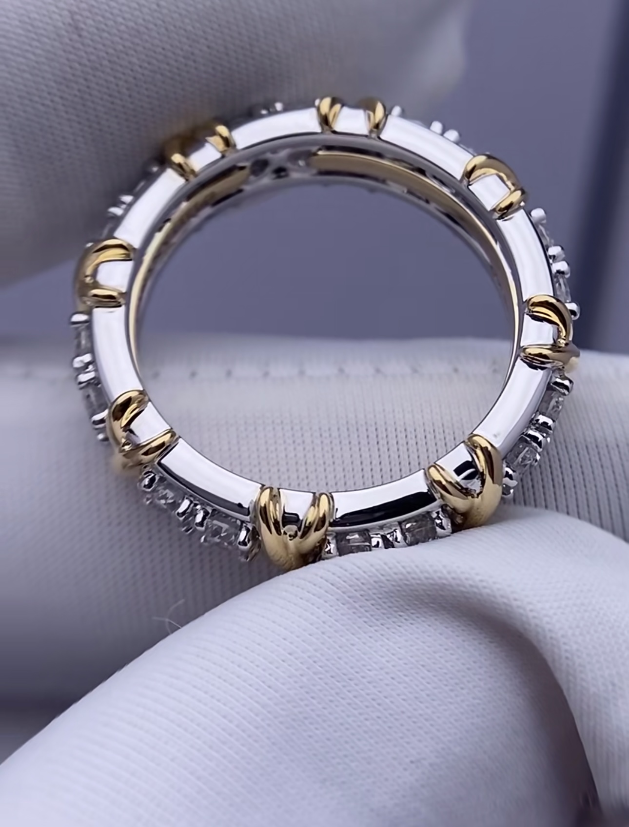 Tiffany Sixteen Stone Ring in Platinum with 16 Diamonds