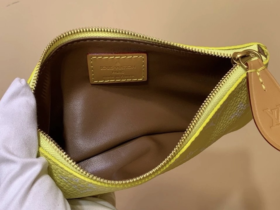 LV Speedy P9 Bandouliere 30