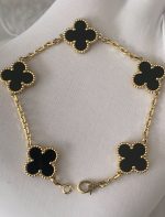 VCA Vintage Alhambra pendant- Black Agate