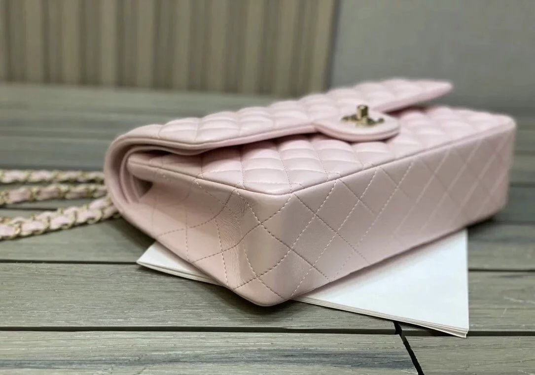 CHANEL Classique Flap Medium Lambskin