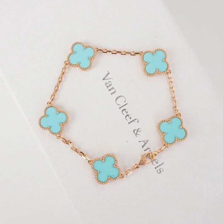 VCA Vintage Alhambra pendant- Turquoise