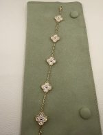 VCA Vintage Alhambra pendant- Full Diamonds