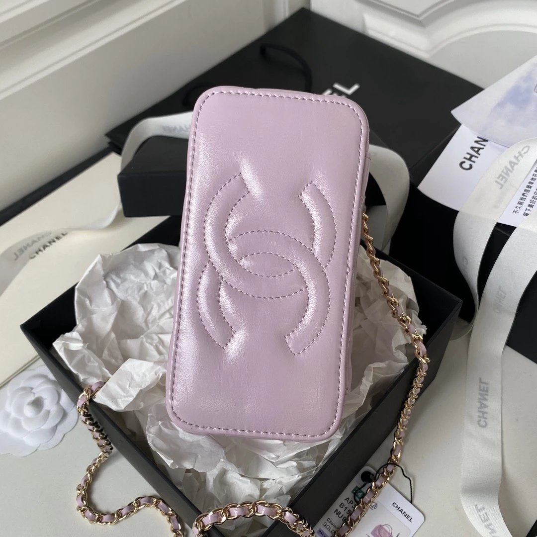 CHANEL Pearl-Embellished Box Bag
