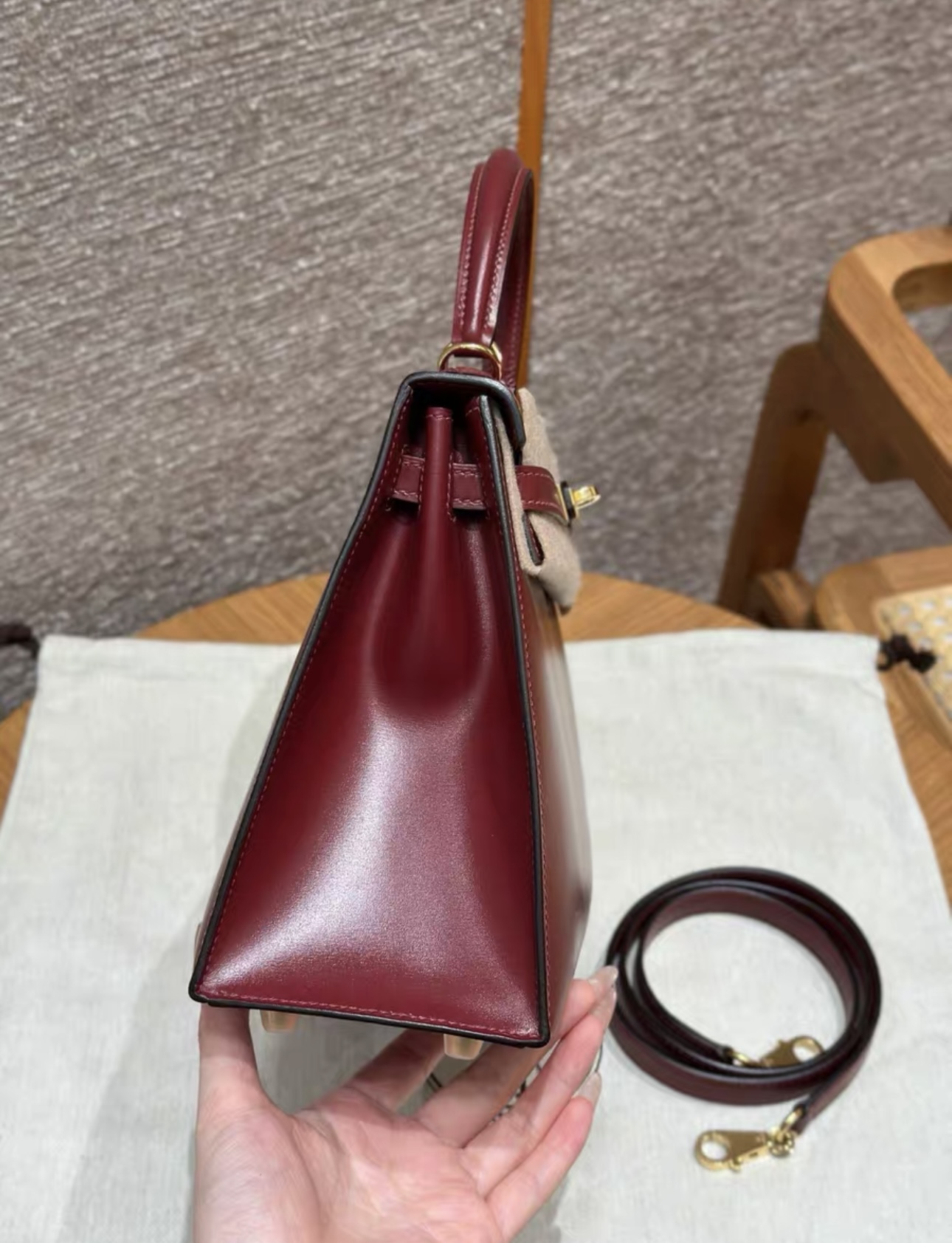HERMES Kelly Box leather