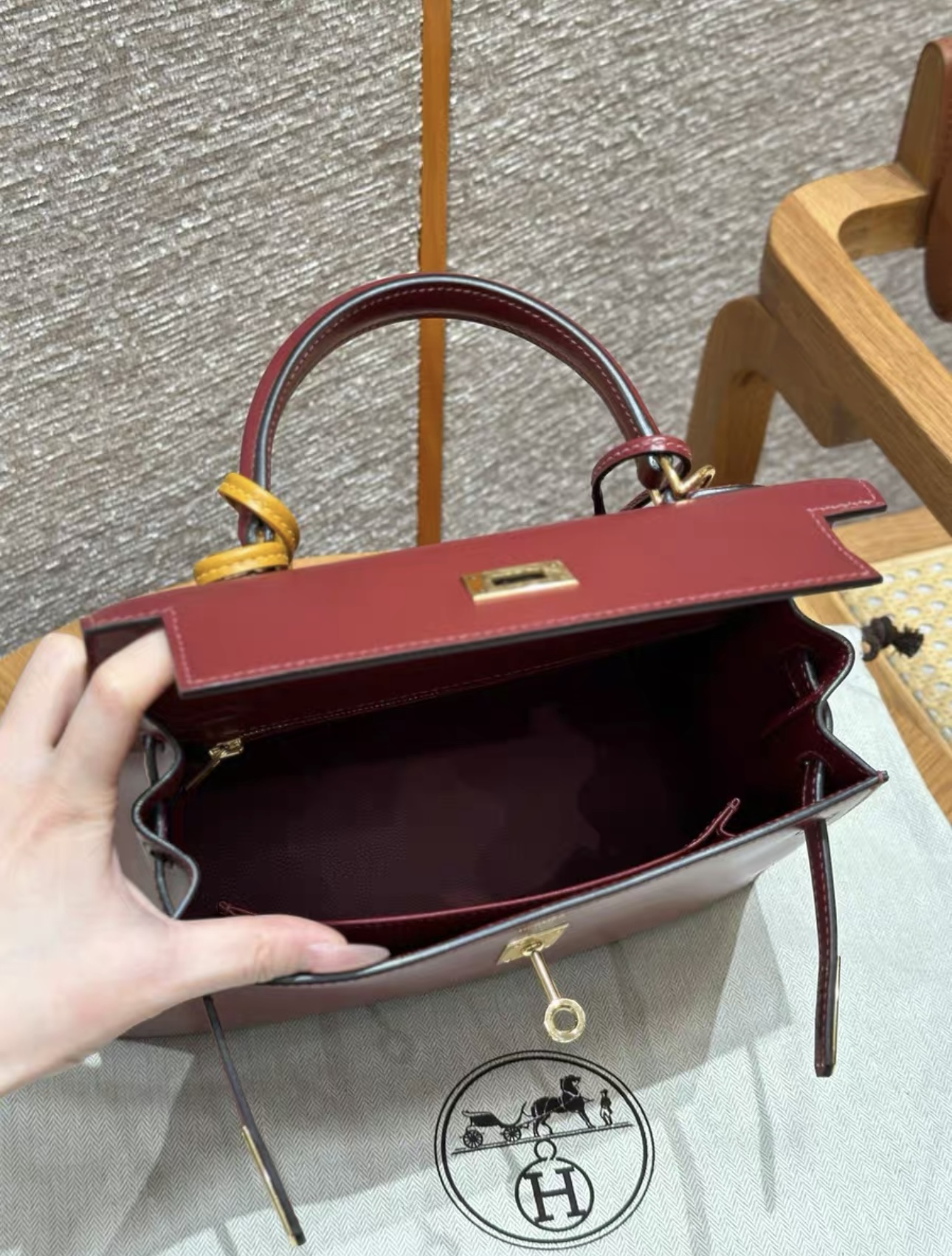 HERMES Kelly Box leather