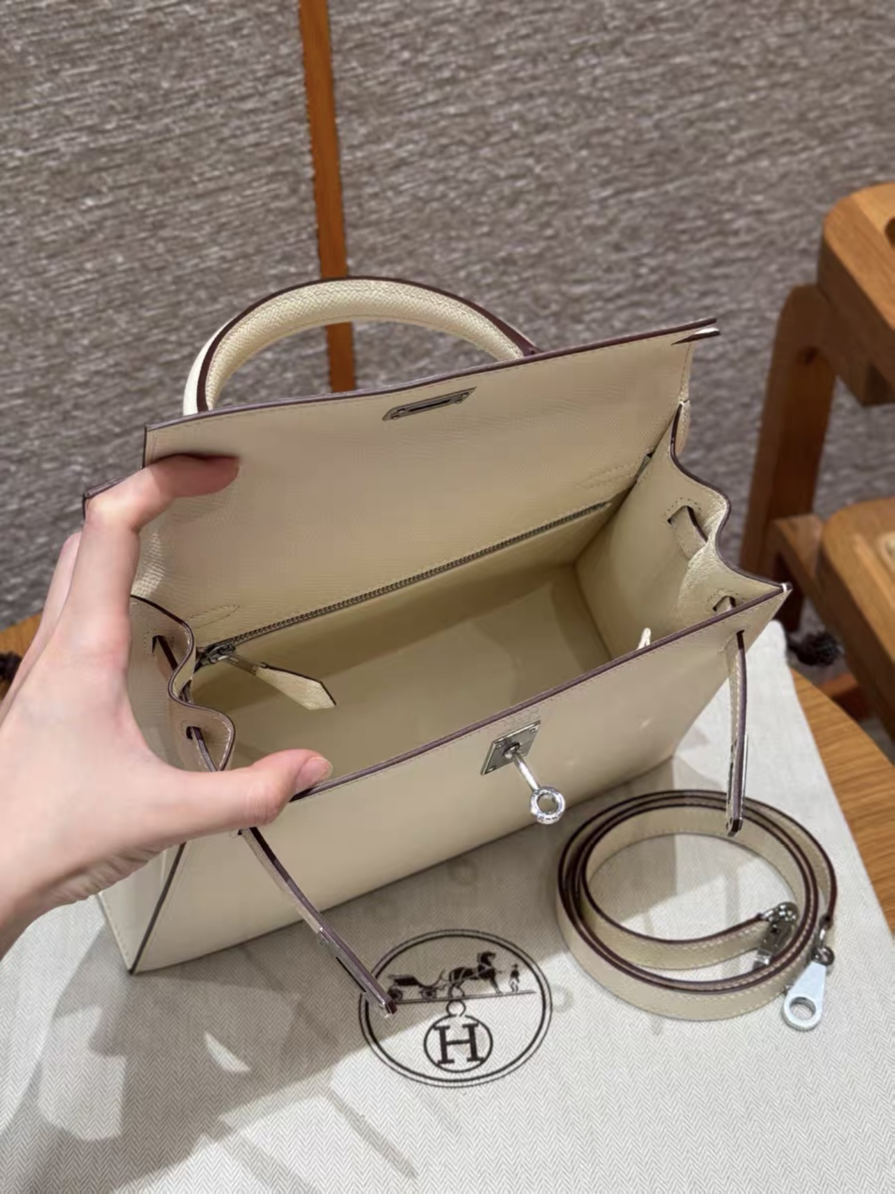 HERMES Kelly 25 Epsom Leather