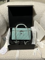 CHANEL Vanity with chain - Grained calfskin