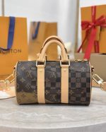 LV Keepall Bandoulière 25 X Nigo