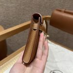 HERMES Kelly Cut Clutch
