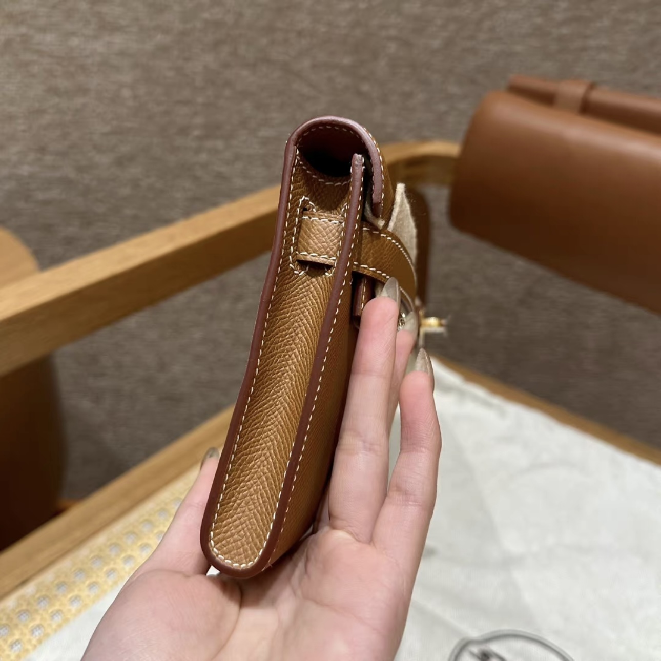 HERMES Kelly Cut Clutch