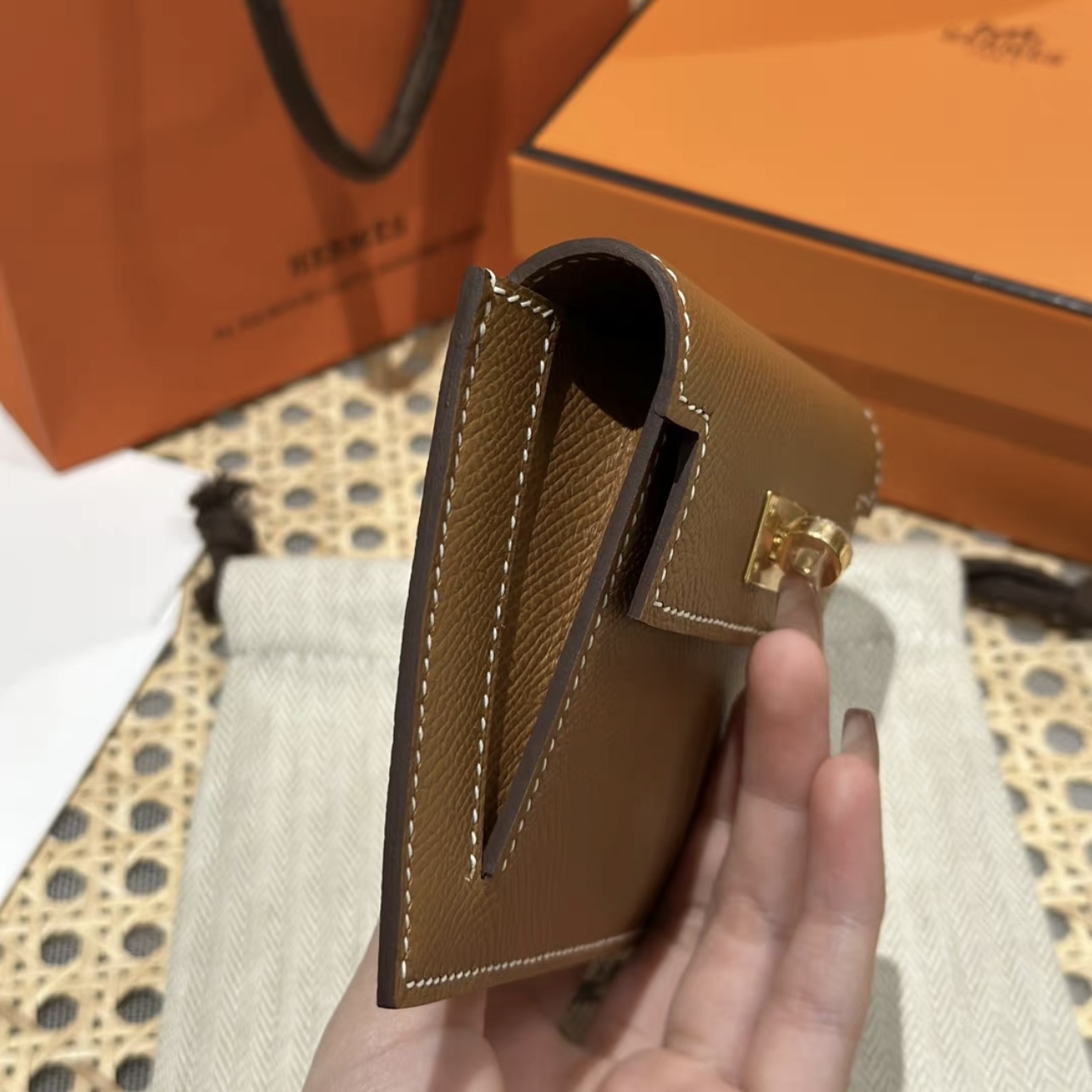 HERMES Kelly Pocket Compact Wallet