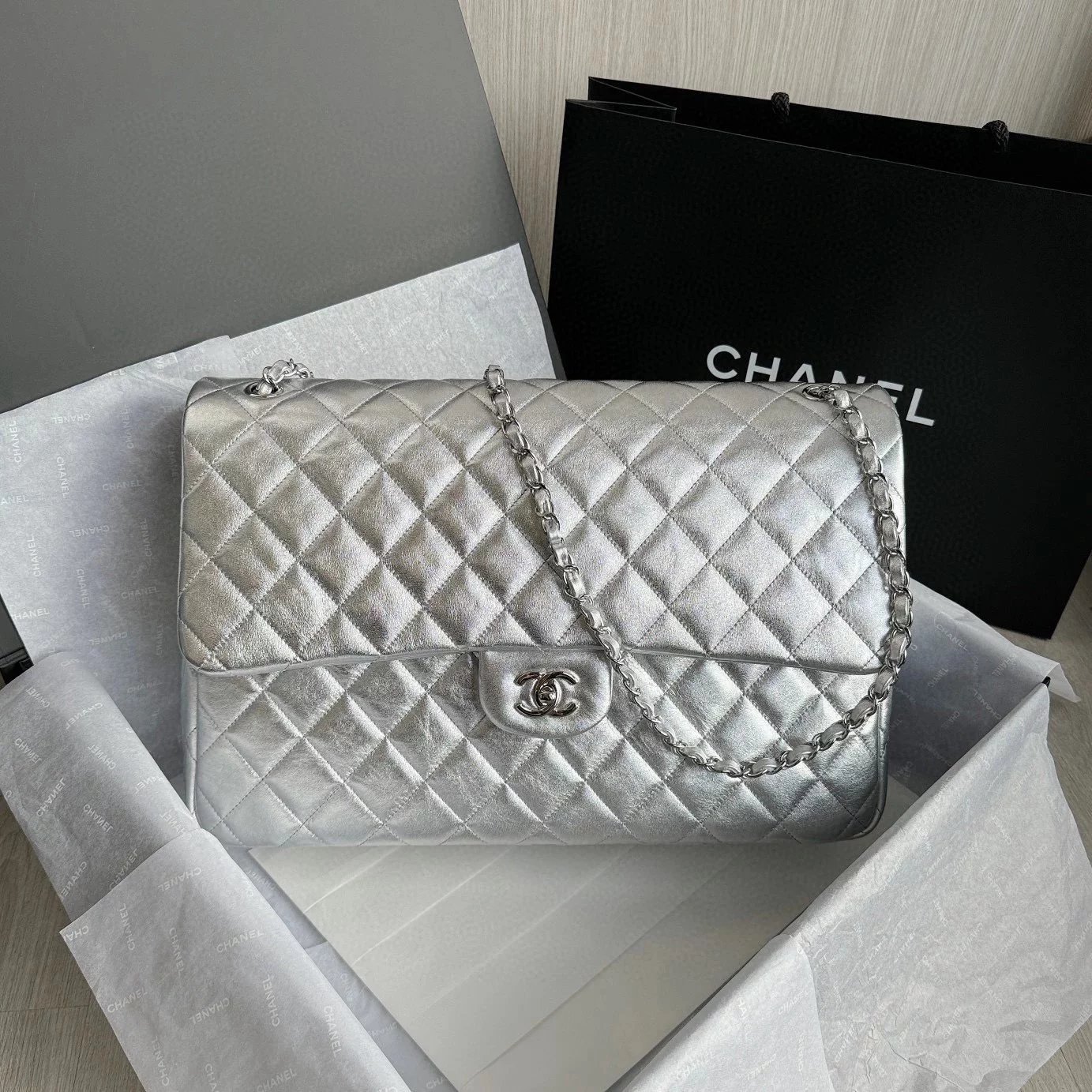 CHANEL CF MAXI Caviar Leather