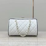 CHANEL Clutch With Chain