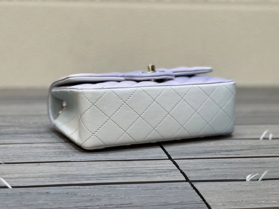 CHANEL Flap Bag Ombre Lambskin Mulitcolor in Lambskin Leather