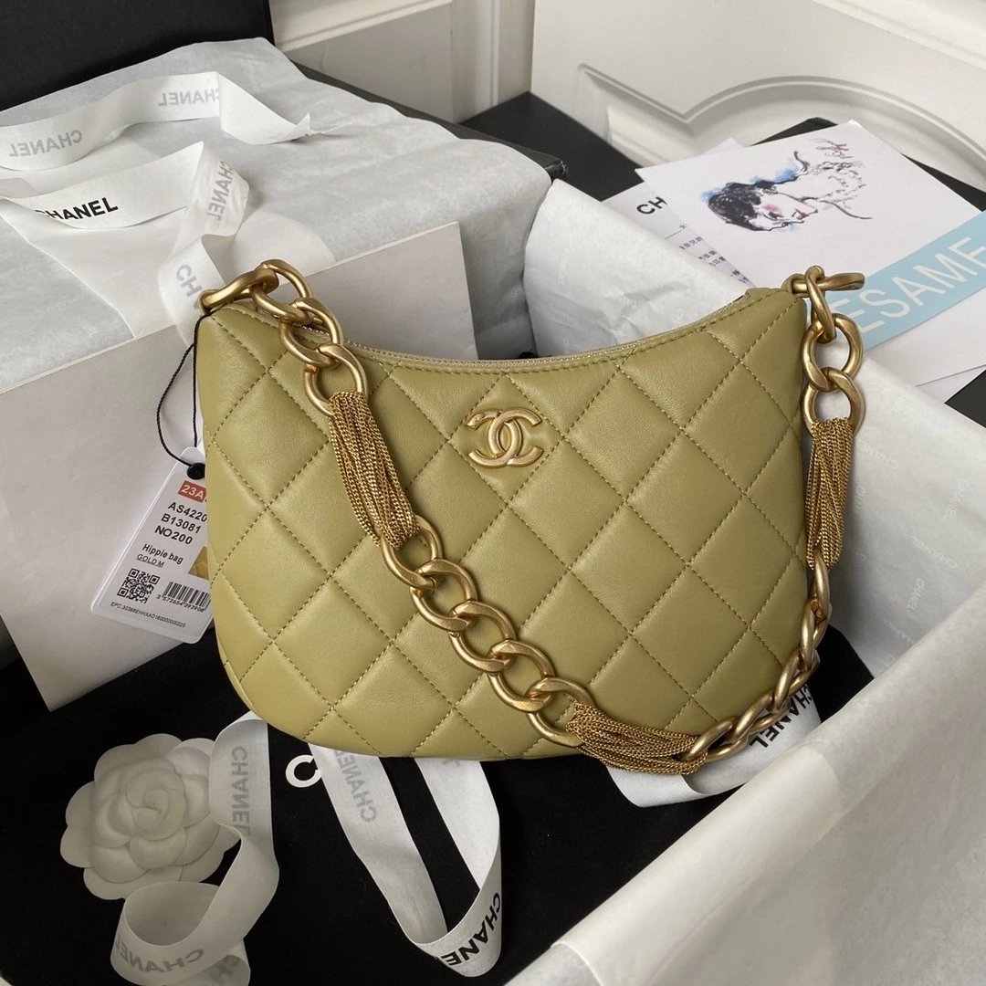 CHANEL Fringe Chain Quilted Lambskin Shoulder Bag