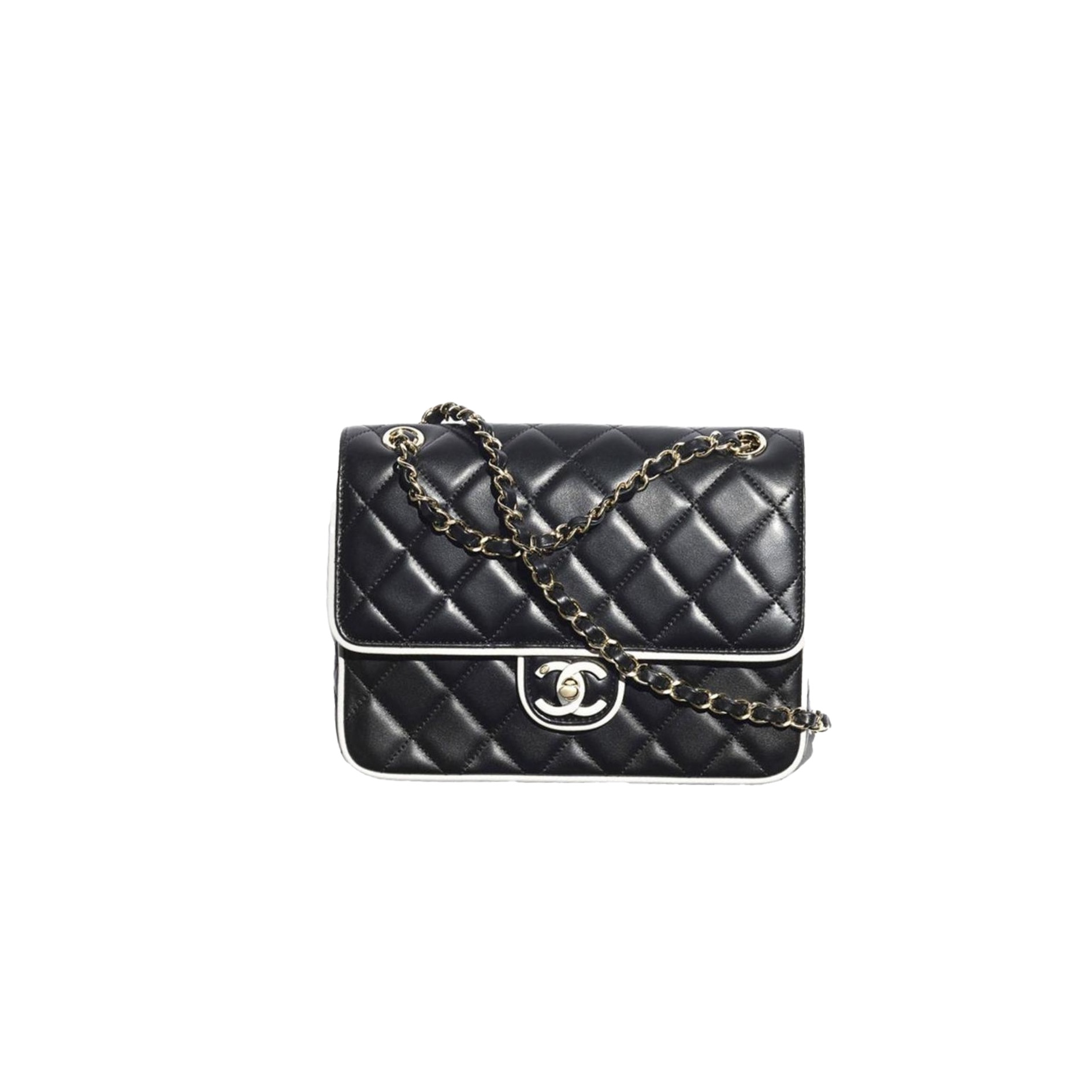 CHANEL Flap bag Lambski black & white