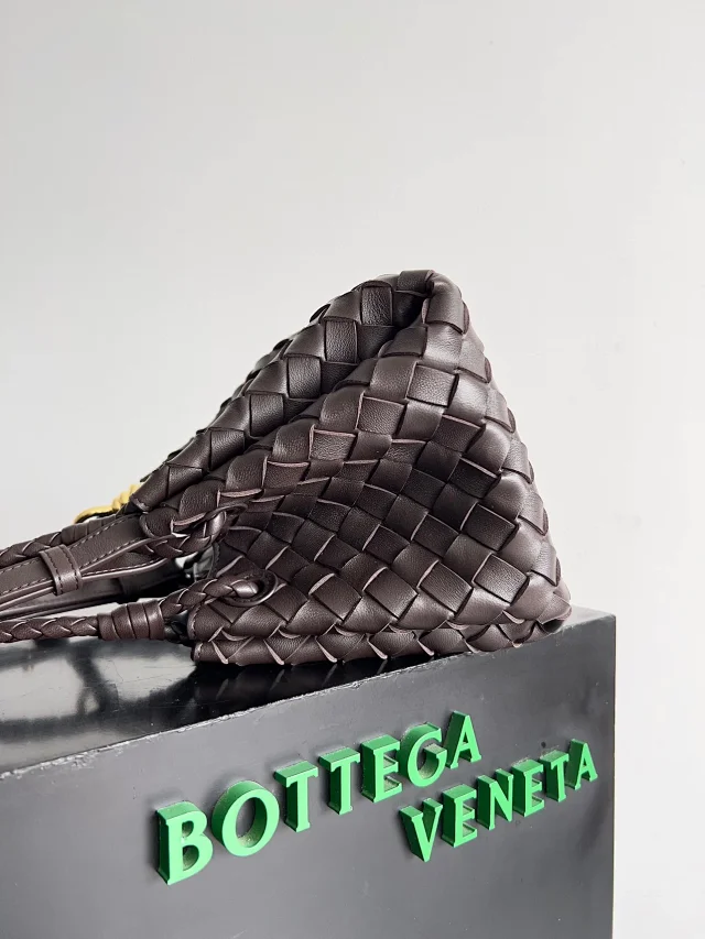 Bottega Veneta Women's Small Parachute in Fondant.