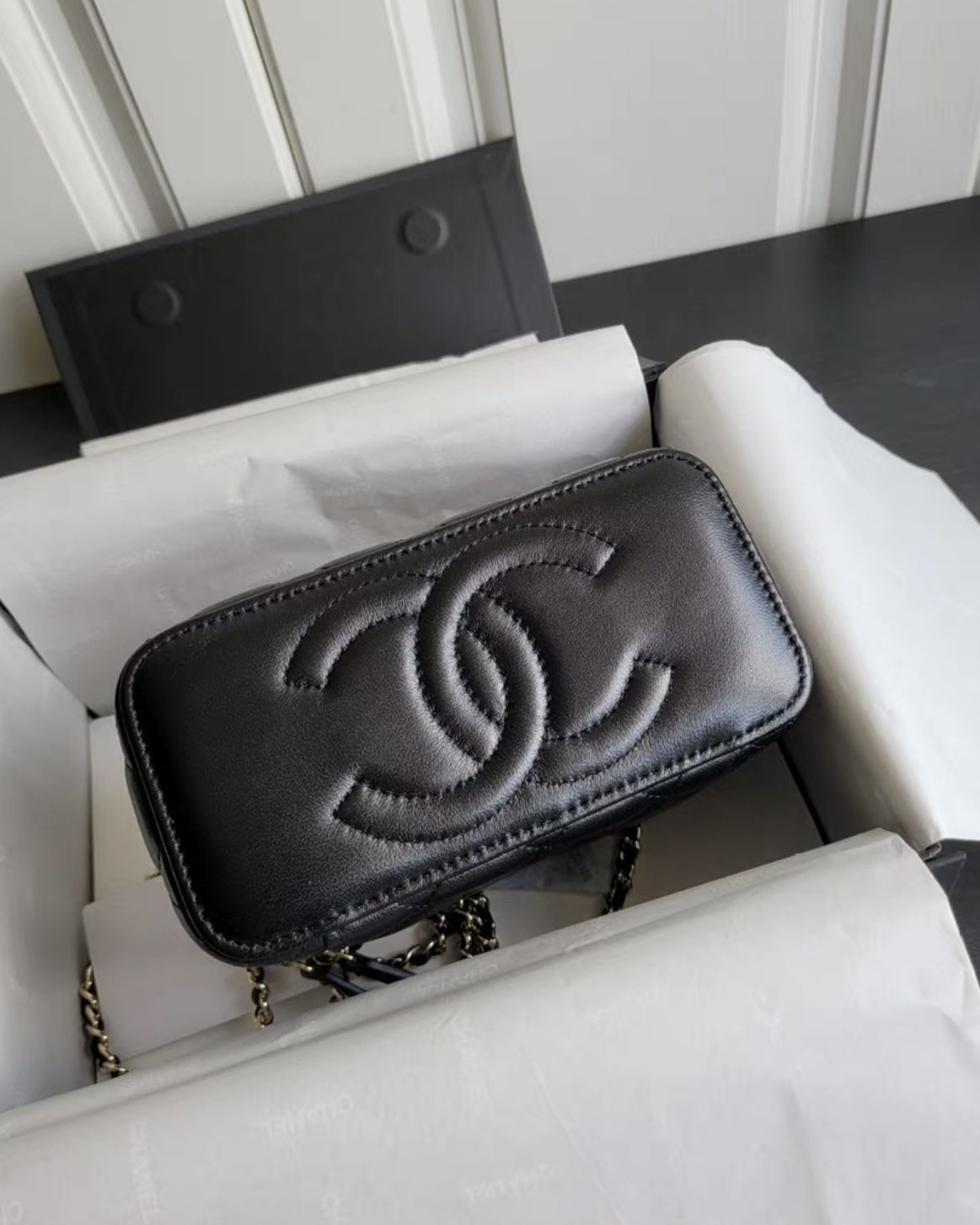 CHANEL Glossy Lambskin Vanity bag