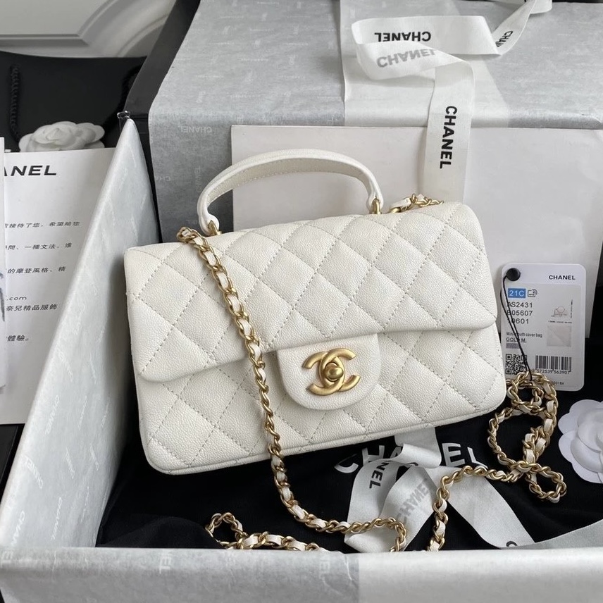 CHANEL Classic Flap Bag in quilted caviar calfskin