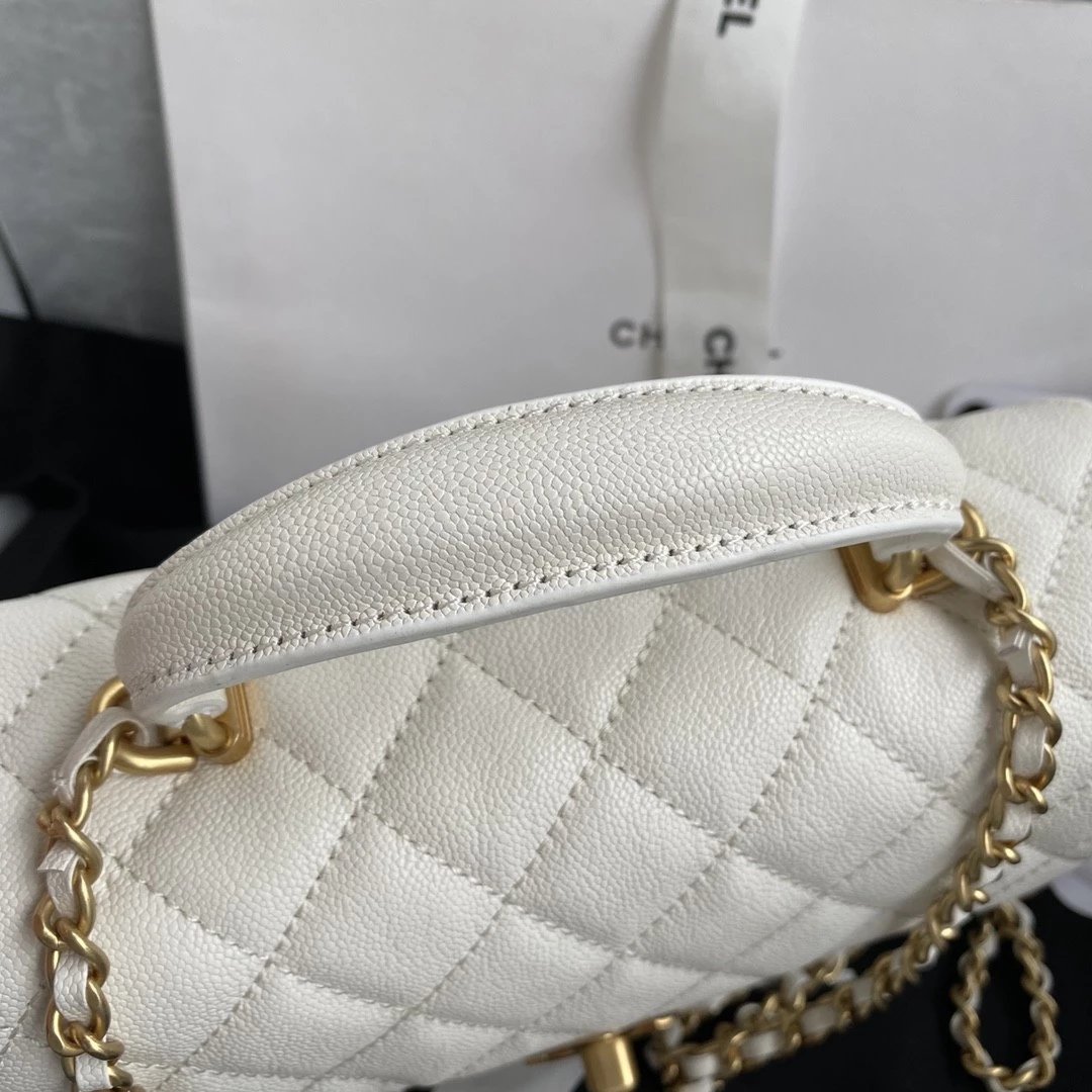 CHANEL Classic Flap Bag in quilted caviar calfskin