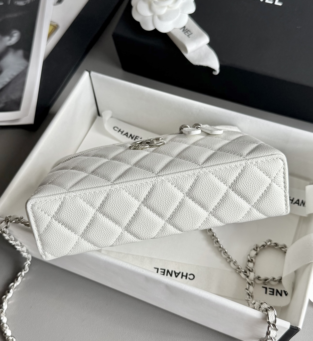 CHANEL Vanity with Chain Strass Star