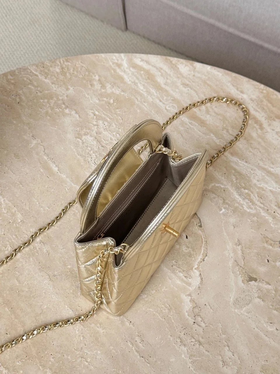 CHANEL 25A Kelly-Metallic Color
